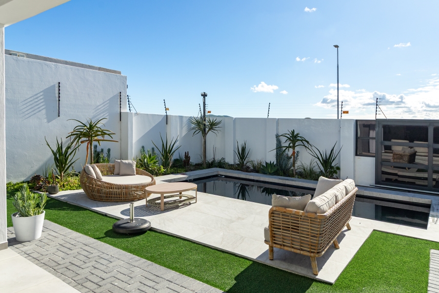 To Let 4 Bedroom Property for Rent in Sandown Estate Western Cape
